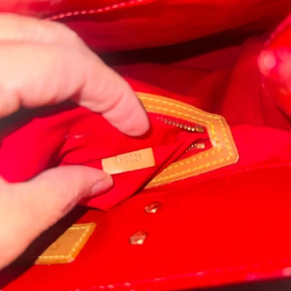 Louis Vuitton Red Vernis leather shoppers Tote Bag - Picture 10 of 10